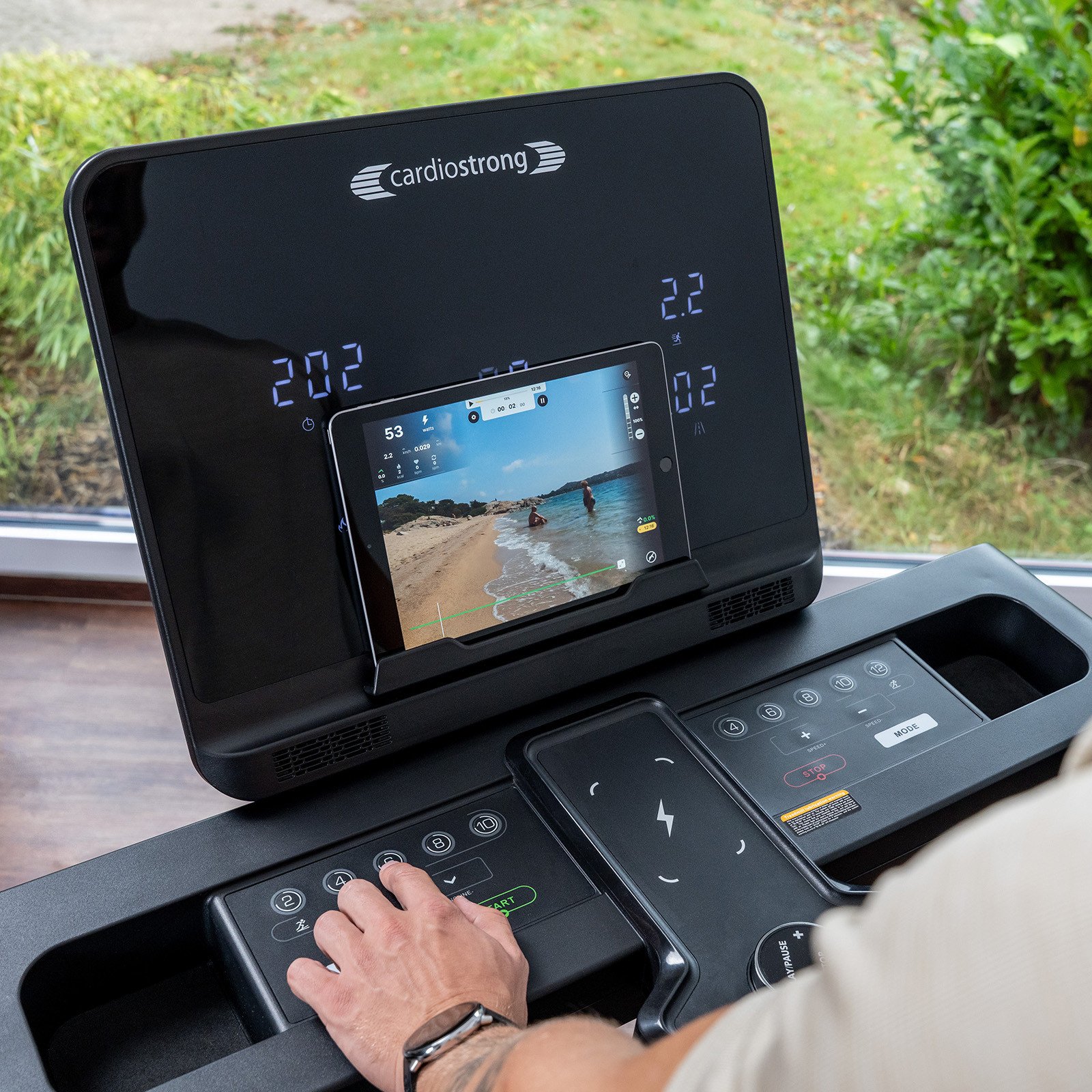 cardiostrong Laufband TX30 – Bild 7