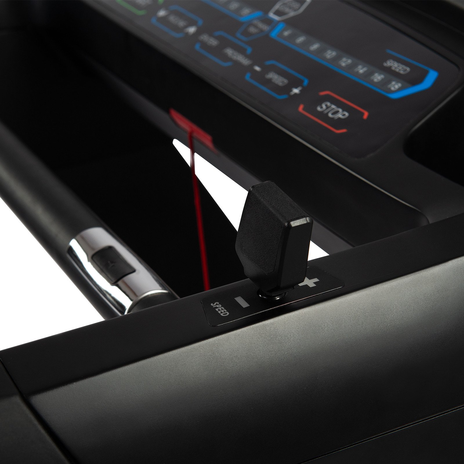 Taurus Laufband T9.9 Black Edition mit Entertainment-Konsole – Bild 4